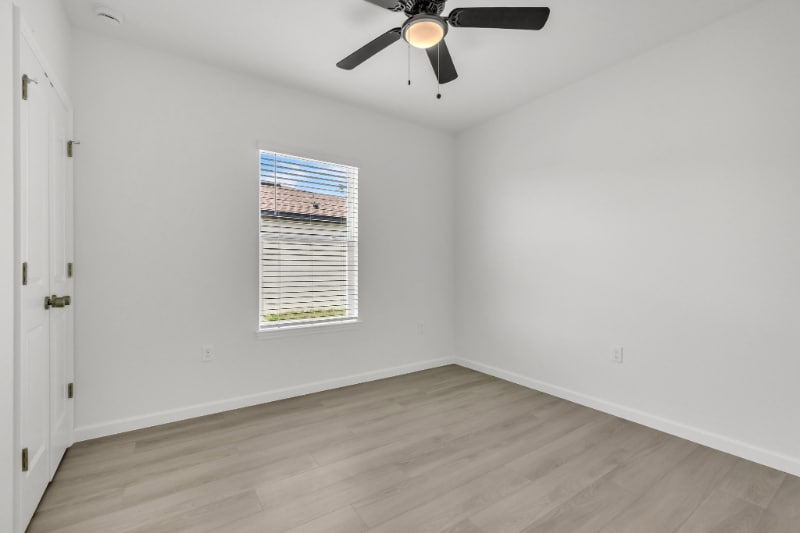 Building Photo - 1004 Stinson St