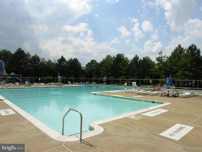 Building Photo - 8060 Morning Meadow Ct