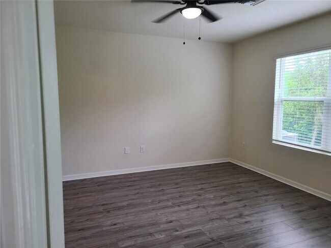 Building Photo - 5327 San Palermo Dr