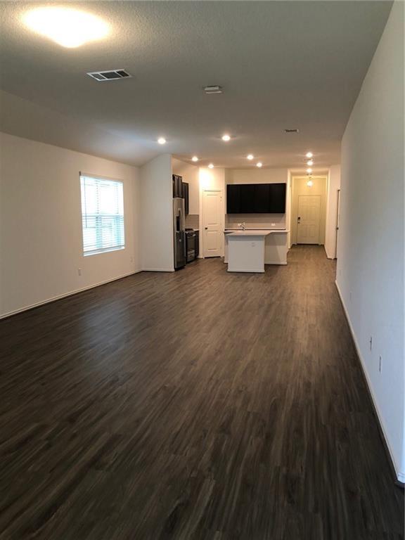 Building Photo - 3357 Pauling Loop