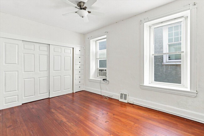 Building Photo - 223 Wendover St