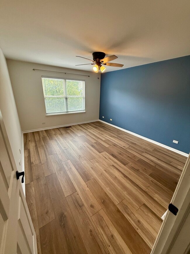 Building Photo - 368 S Jewel Ct