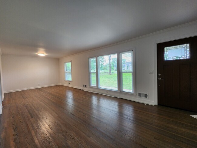 Building Photo - 5108 Cornwall Dr