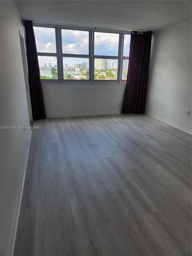 Building Photo - 2841 NE 163rd St