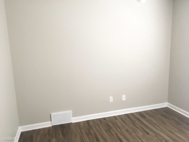 Building Photo - 10233 Sterling Ridge Dr