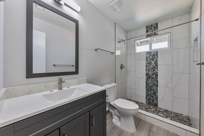 Building Photo - 6-Bedroom, 3-Bath Tempe Home with Private Pool Near ASU