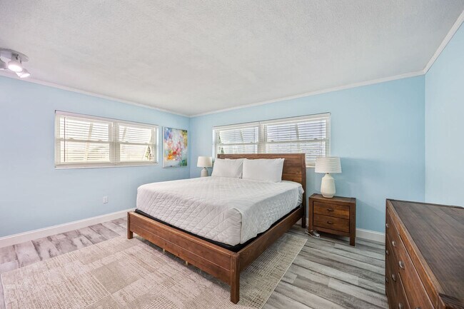 Building Photo - 491 Indian Creek Dr