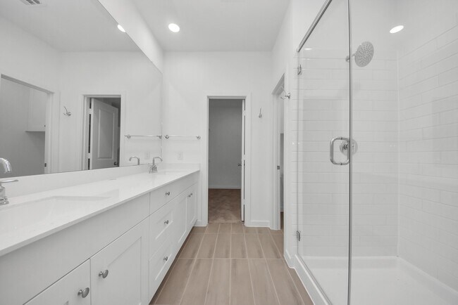 Building Photo - 31502 San Floro Dr