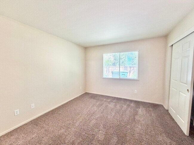 Building Photo - Bright and inviting 3-bedroom, 2-bathroom home!