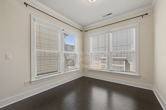 Building Photo - 2905 Grand Union Way