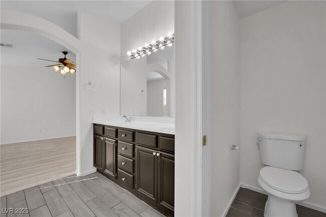 Building Photo - 1542 Misty Sky Dr