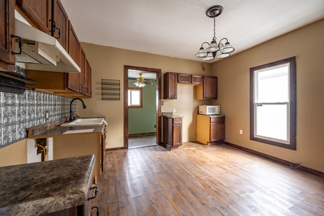 Building Photo - 2029 N 22nd St