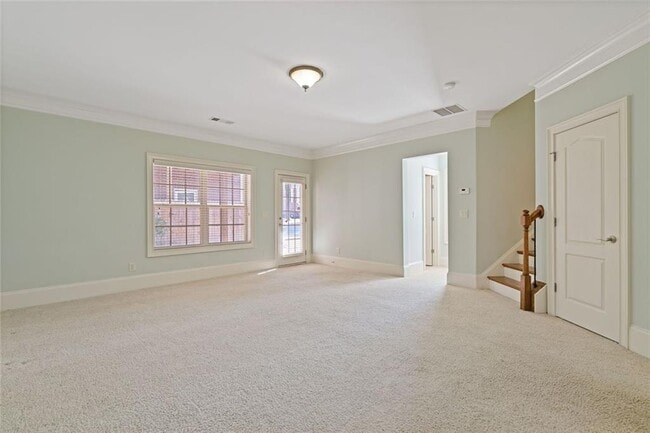 Building Photo - 2763 Durham Dr NE