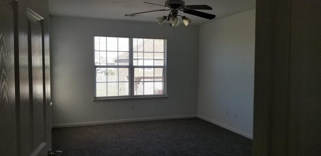 Building Photo - 15515 Waldron Cir