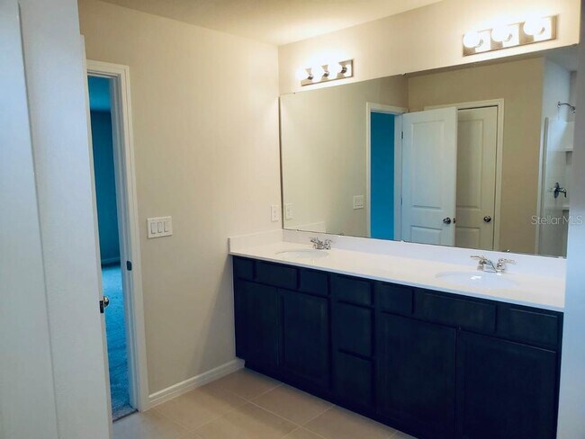 Building Photo - 30579 Gilbern Rd