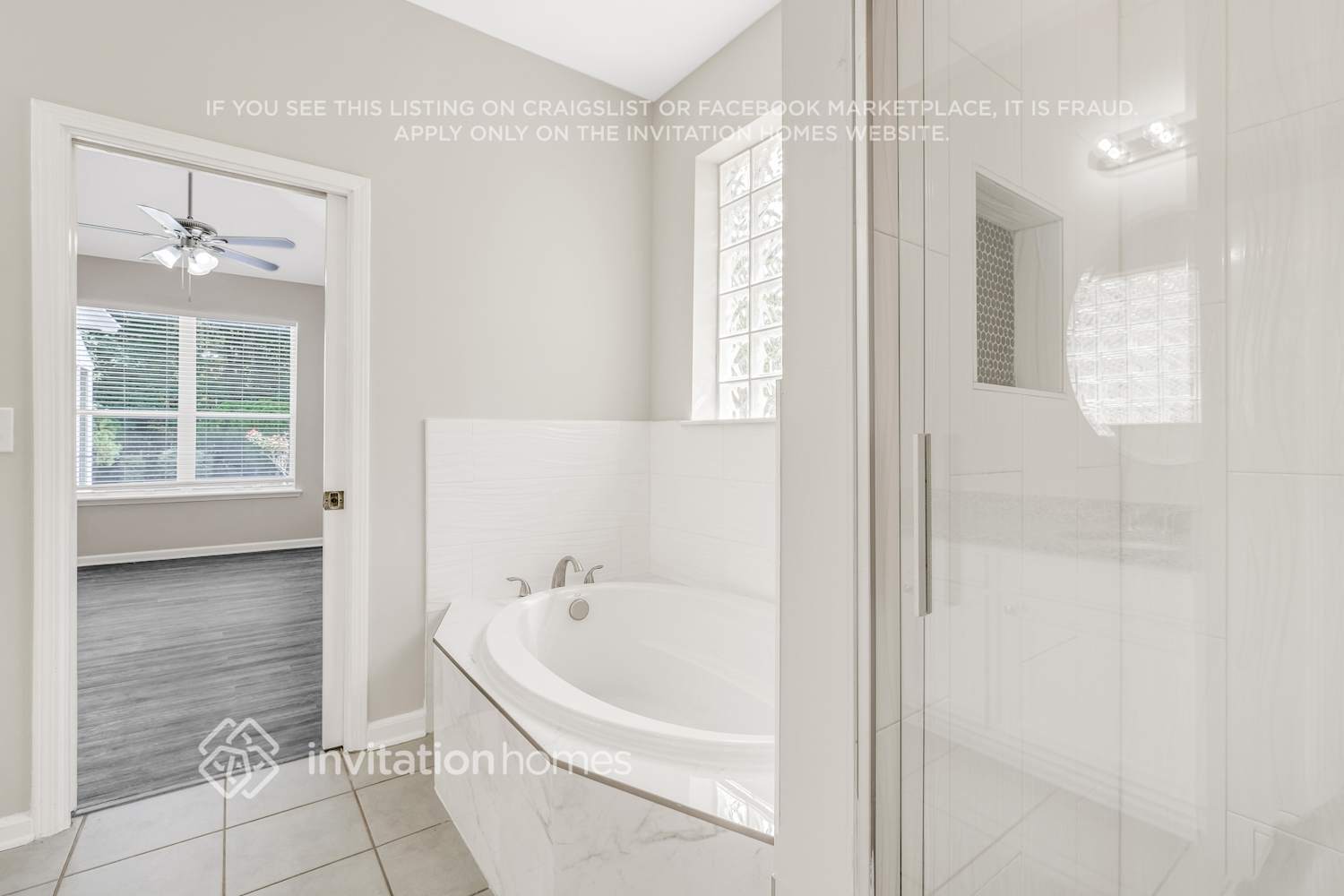 Building Photo - 8502 Glenbury Ct N