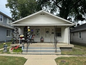 Building Photo - 1524 E Kelly St