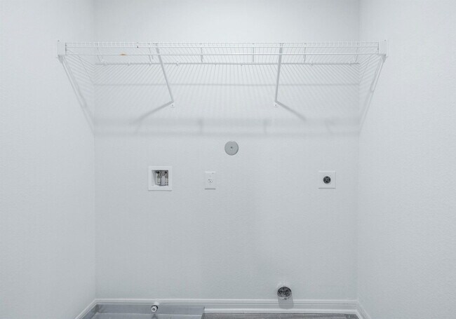 Building Photo - 18513 Quiet Range Dr