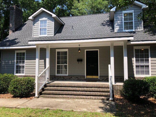 Building Photo - Available 9/8. Beautiful 4BR/2.5BA Home Av...