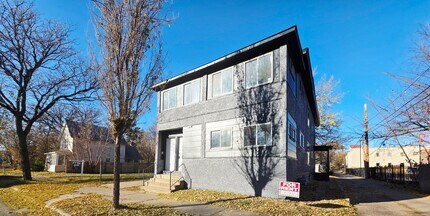 Building Photo - 414 N 33rd Ave