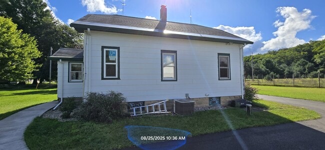 Building Photo - 4729 Carlstrom Rd