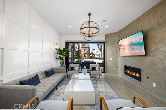 Building Photo - 122 21st St