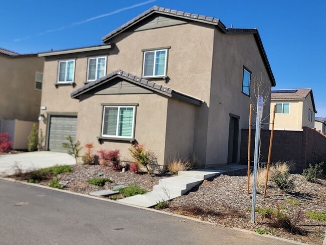 Building Photo - AVAILABLE MAY 15TH