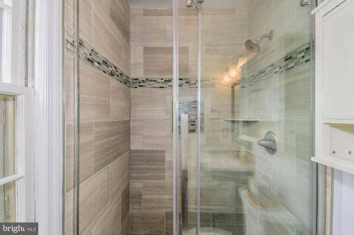 Building Photo - 3229 Manitoba Dr