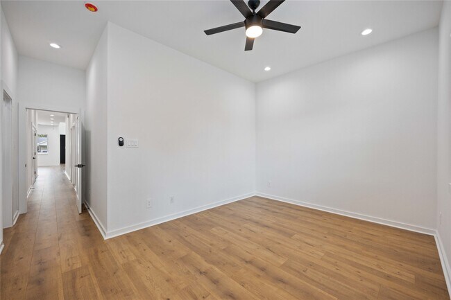 Building Photo - 7315 Eisenhower Rd