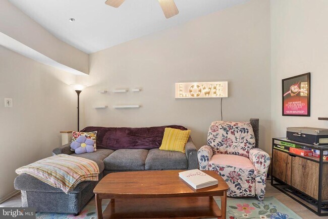 Building Photo - 3313 Wyndham Cir