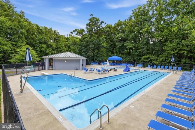 Building Photo - 2339 Freetown Ct