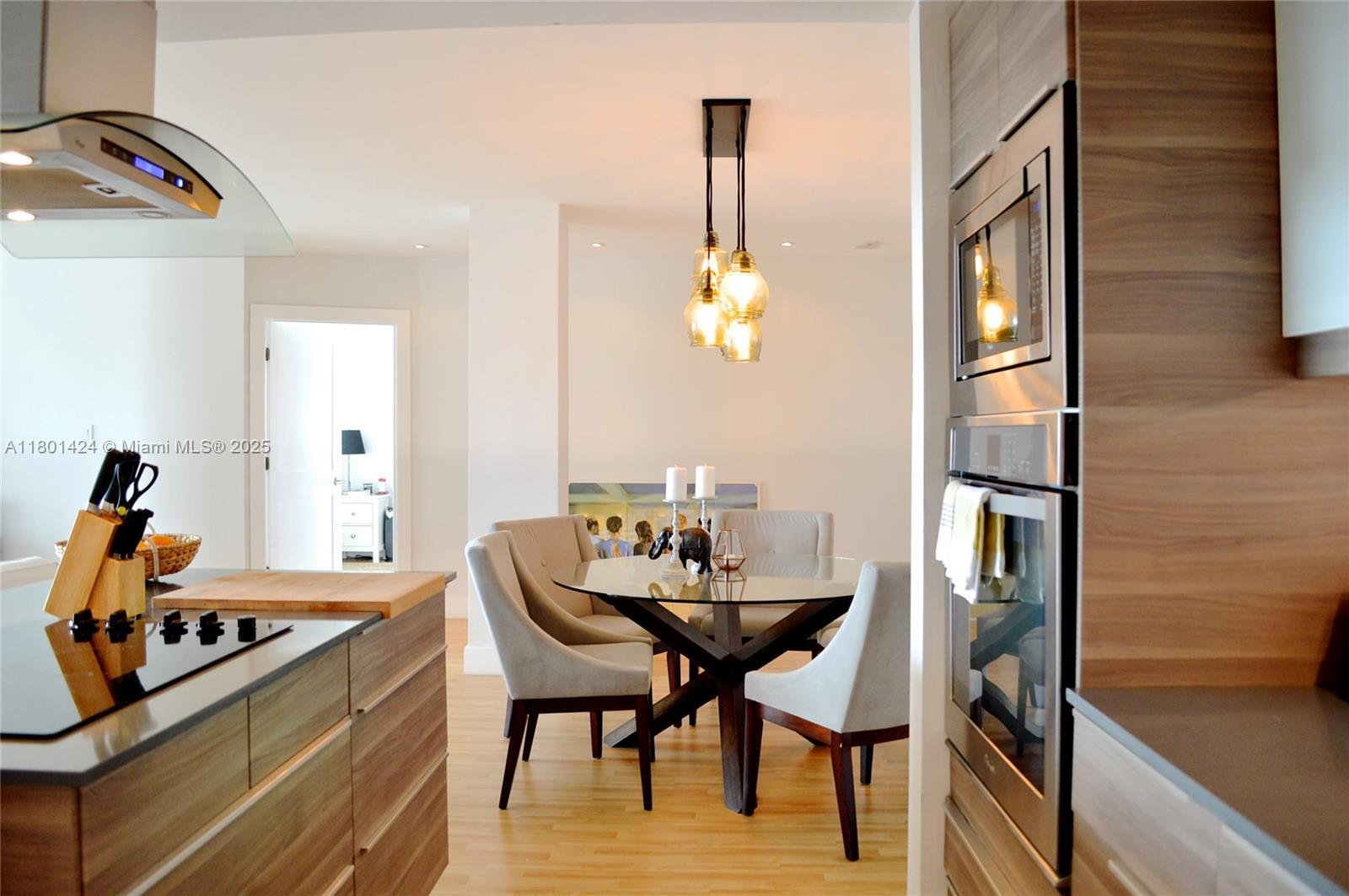 Building Photo - 2451 Brickell Ave