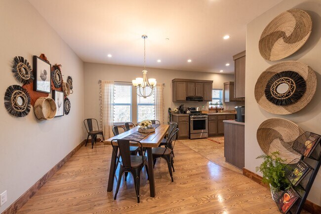 Building Photo - Brand New Home Located in the Heart of Winter Park!