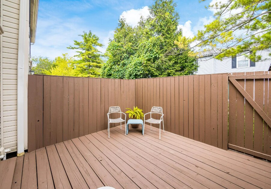 Building Photo - 4862 Stoneybrook Blvd