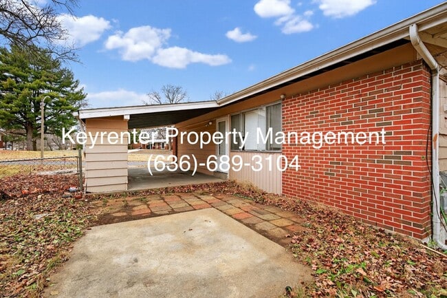 Building Photo - Updated 3-Bedroom Home with Fenced Yard in Florissant