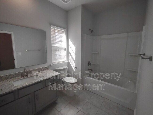 Building Photo - 7824 Nelson Rd
