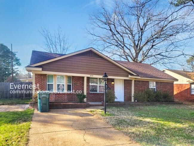 Primary Photo - 8549 Southaven Cir W