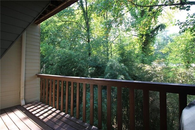 Building Photo - 1467 Monroe Dr NE