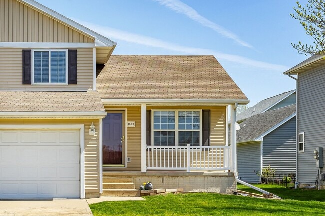 Building Photo - SPACIOUS COMFORT!! 3 Bedroom, 2 Bathroom House in Ankeny!