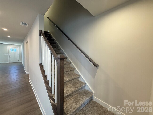 Building Photo - 158 Jameson Pk Dr