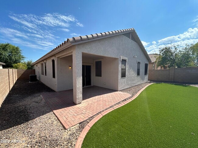 Building Photo - 17051 W Windermere Way