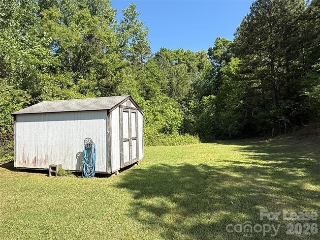 Building Photo - 330 Ferrell Ave