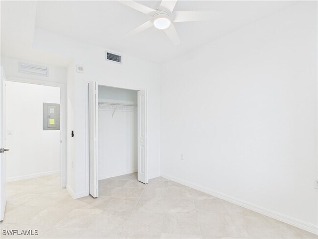 Building Photo - 5555 Double Eagle Cir