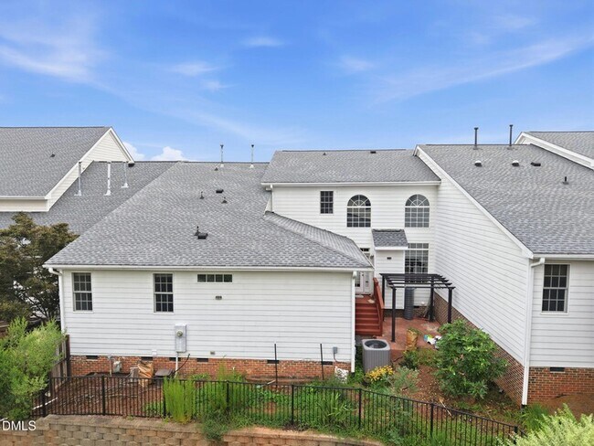Building Photo - 401 Waverly Hills Dr