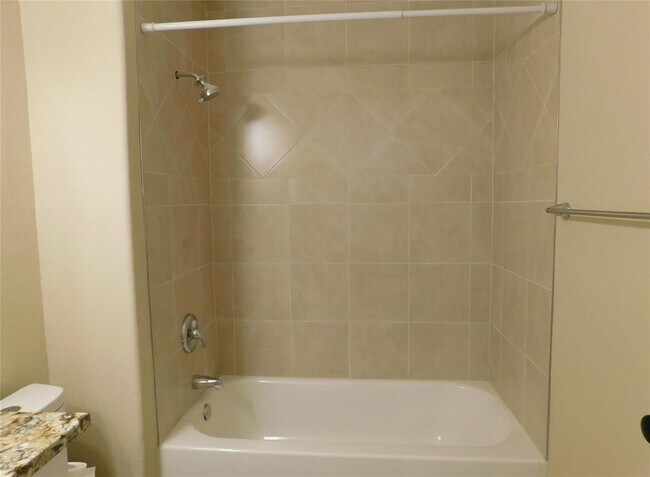 Building Photo - 500 Wanta Hide A Way Dr