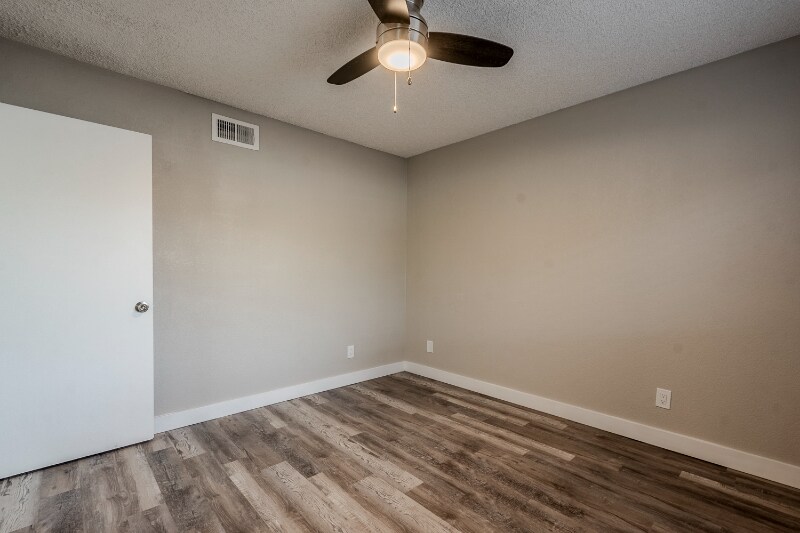 Building Photo - 3816 E McDowell Rd