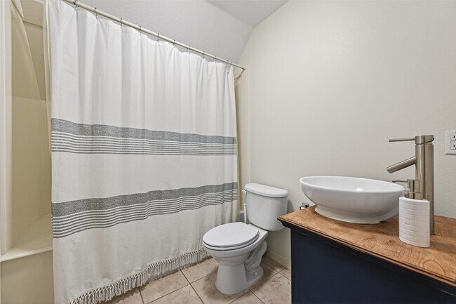 Building Photo - 9072 Grand Lake Estates Dr