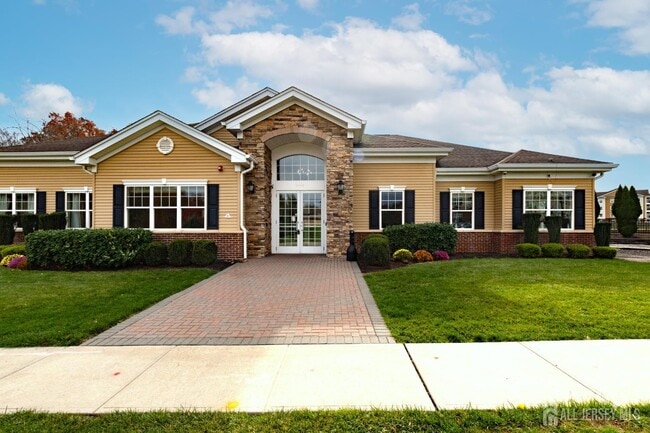 Building Photo - 541 E Celebration Way