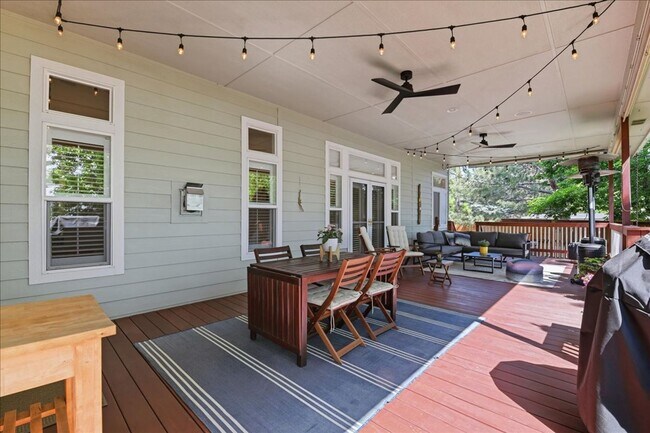 Building Photo - Luxury Living in Southeast Boise, 3-Car Garage, Hot Tub & Flexible Bonus Loft & Private/Secure Wo...