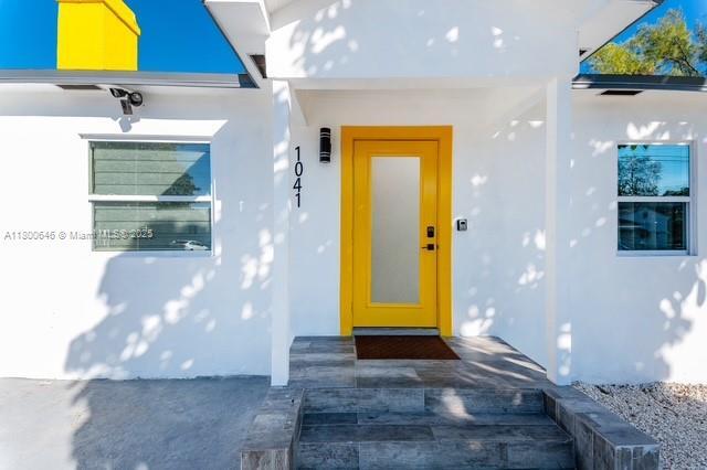 Building Photo - 1041 NW 35th St
